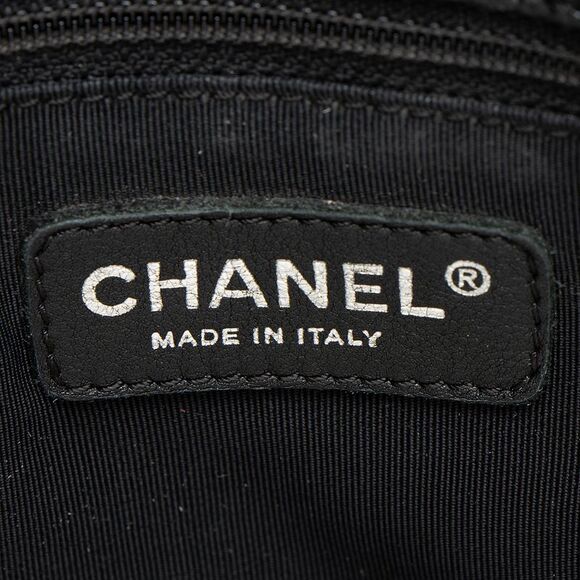 Chanel Caviar Leather Grand Shopping Tote - Picture 8 of 15